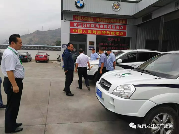 金錘鈑金，銀槍噴漆！龍江汽修值得信賴！