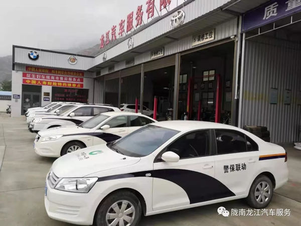 金錘鈑金，銀槍噴漆！龍江汽修值得信賴！