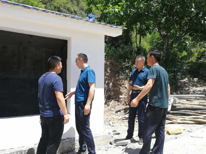 “感黨恩、憶黨史”，--市龍江城鄉(xiāng)發(fā)展集團(tuán)公司開(kāi)展慶祝建黨99周年主題黨日活動(dòng)